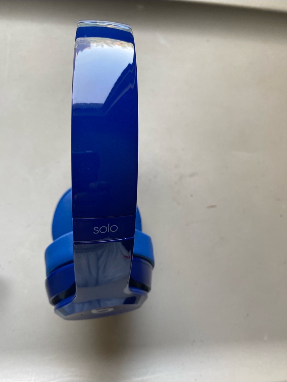 Beats Solo Wired Headphones - Picture 2 of 7